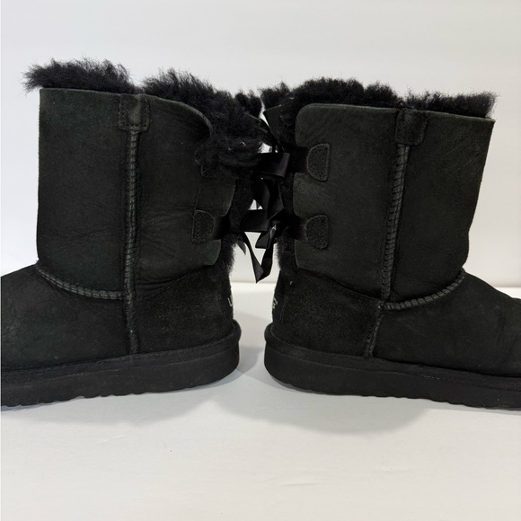 UGG BAILEY BOWS BOOTS FOR LITTLE GIRL - Picture 7 of 9